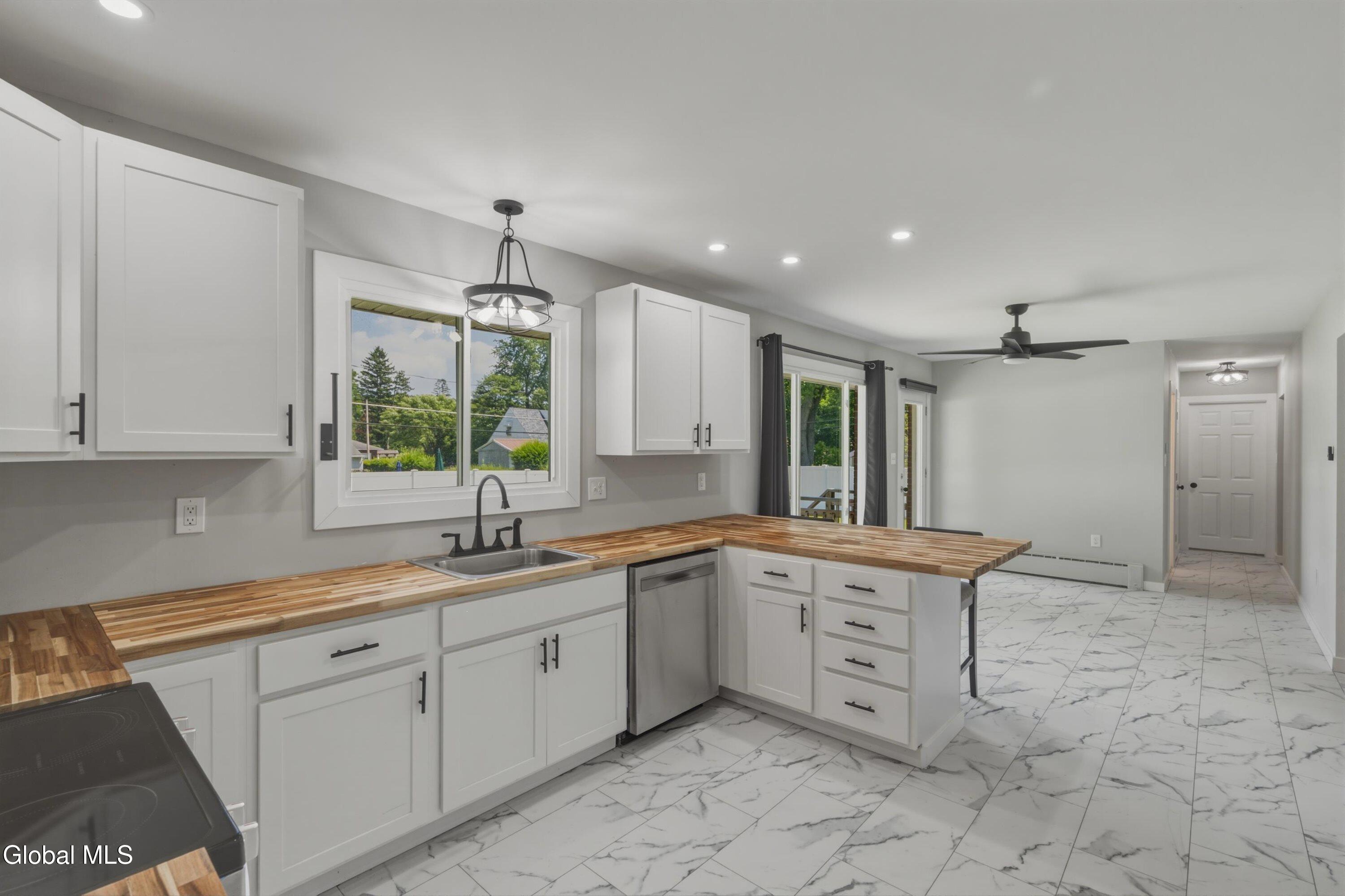 10 Kasper Drive Loudonville NY 12211