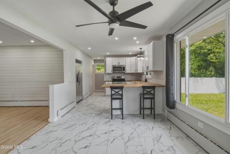 10 Kasper Drive Loudonville NY 12211