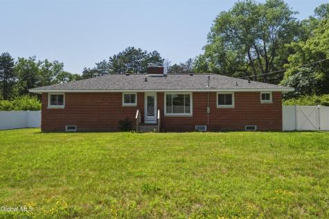 10 Kasper Drive Loudonville NY 12211