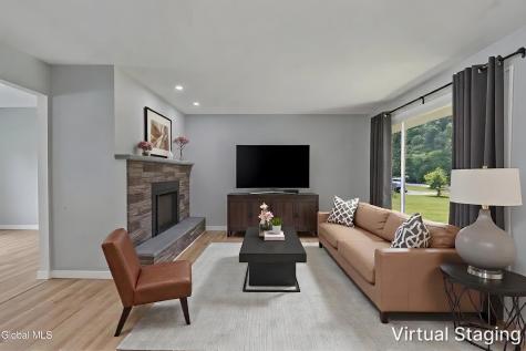 10 Kasper Drive Loudonville NY 12211