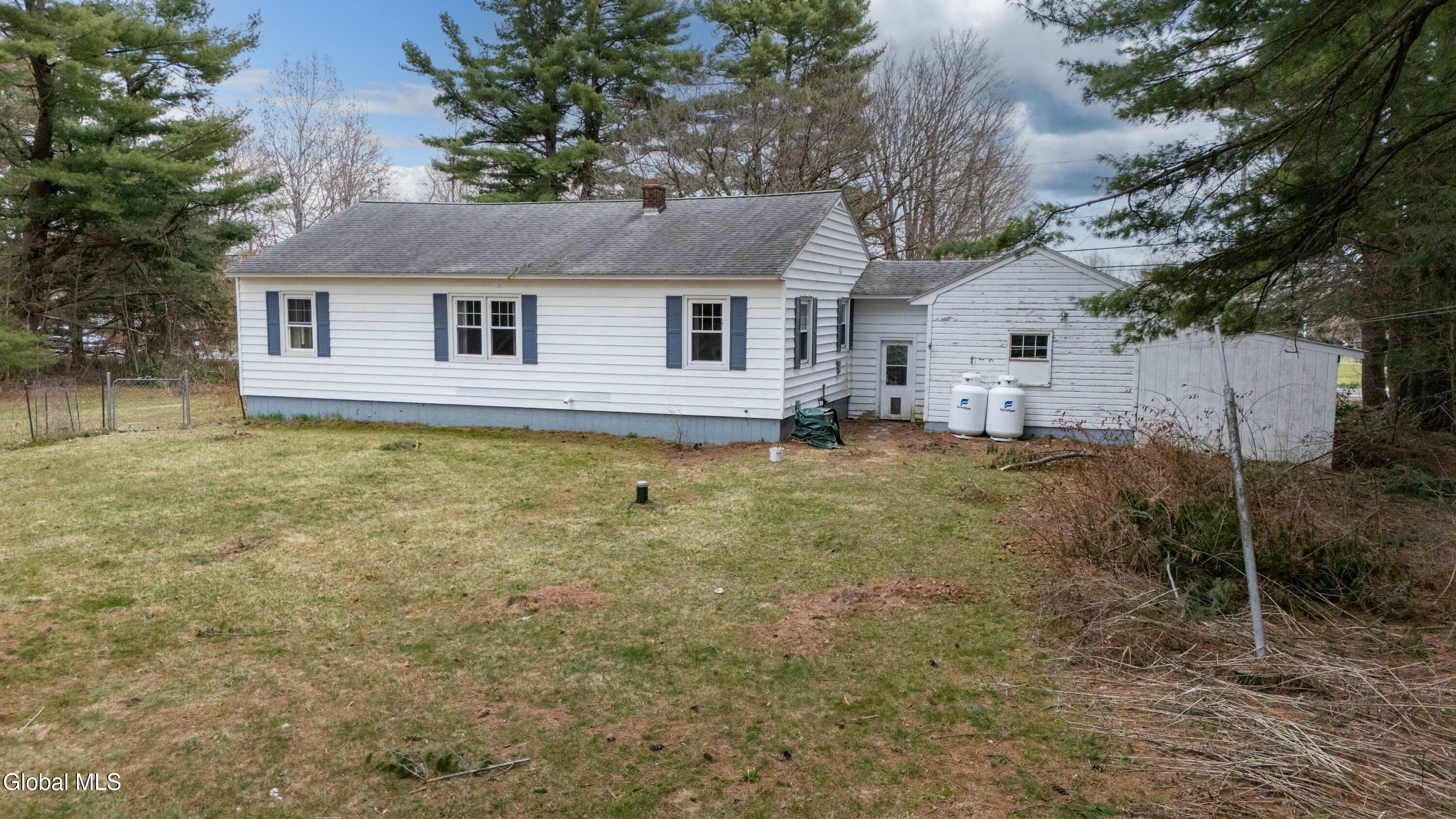 2063 County Highway 107 Amsterdam NY 12010