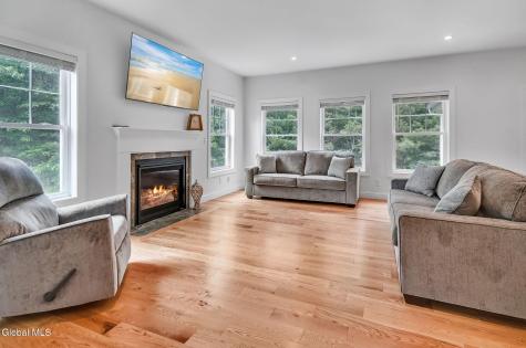6 Pine Bark Place Wilton NY 12866