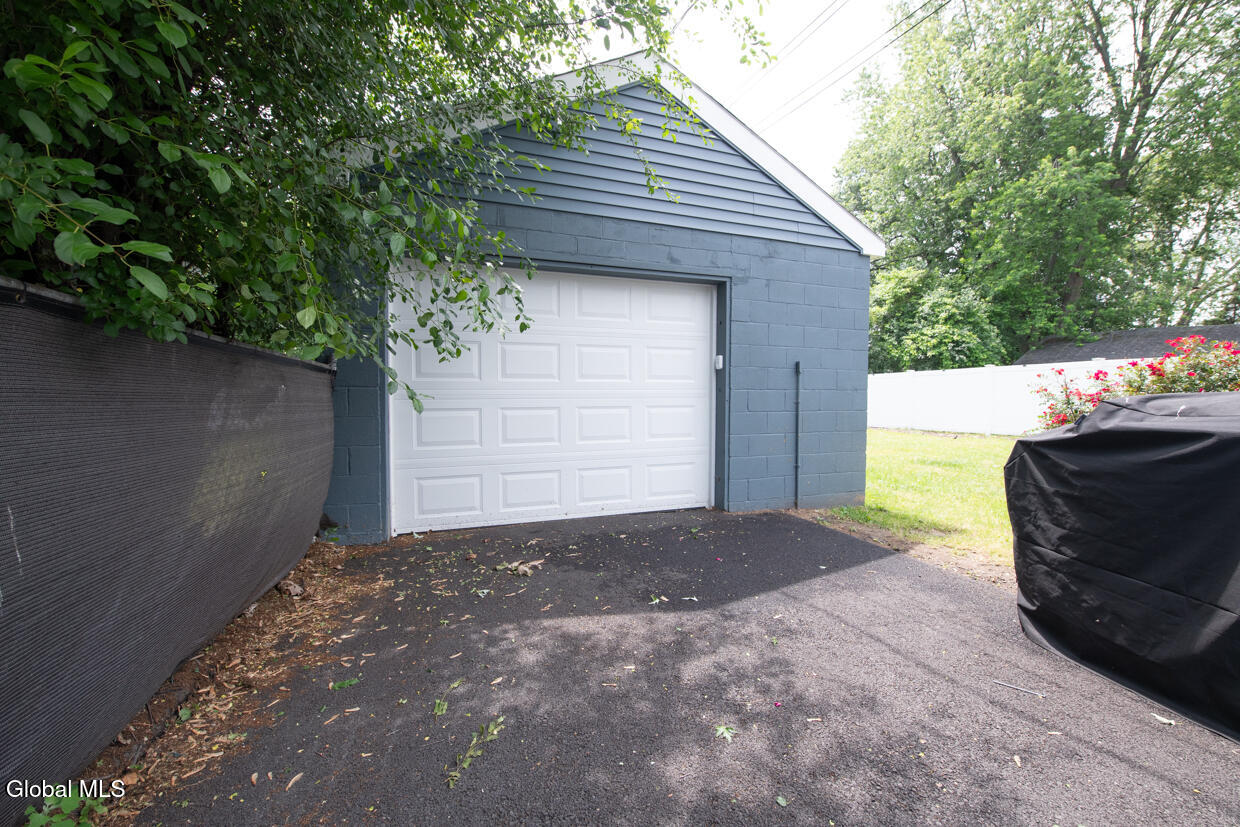12 Jase Court Albany NY 12208