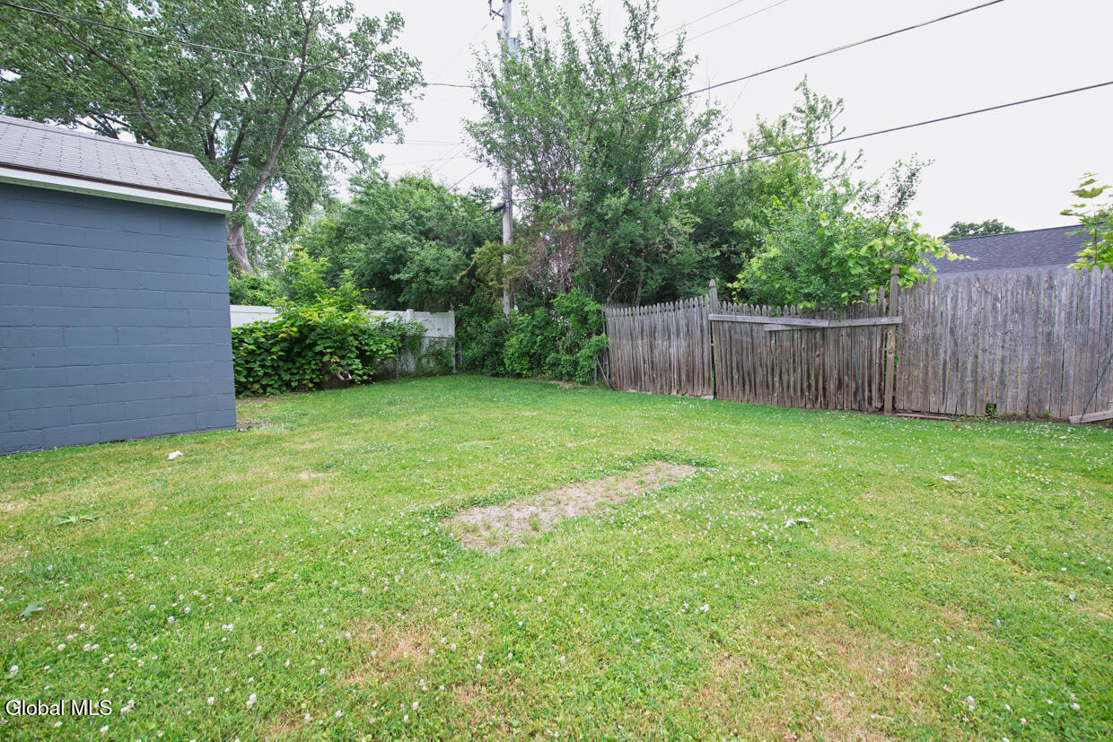 12 Jase Court Albany NY 12208