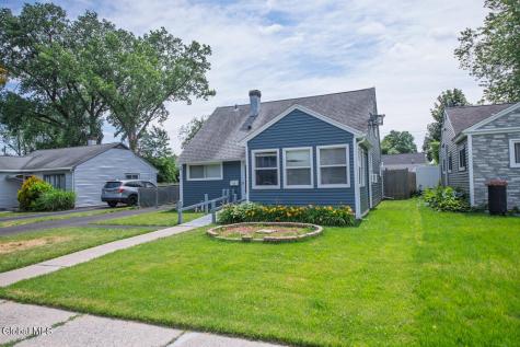 12 Jase Court Albany NY 12208