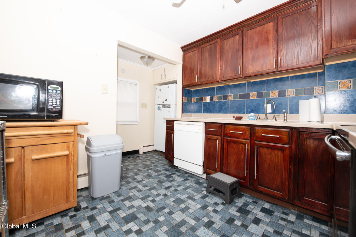12 Jase Court Albany NY 12208