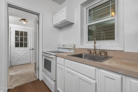 9 Lawn Avenue Albany NY 12204