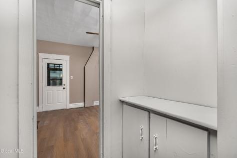 9 Lawn Avenue Albany NY 12204