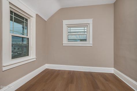 9 Lawn Avenue Albany NY 12204