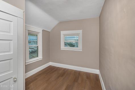 9 Lawn Avenue Albany NY 12204