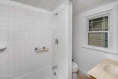 9 Lawn Avenue Albany NY 12204