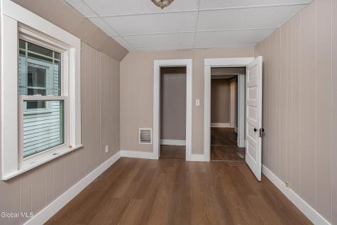 9 Lawn Avenue Albany NY 12204