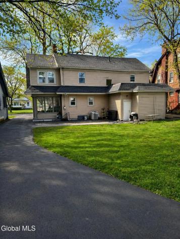 1038 Brierwood Boulevard Schenectady NY 12308