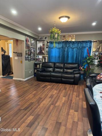 1038 Brierwood Boulevard Schenectady NY 12308
