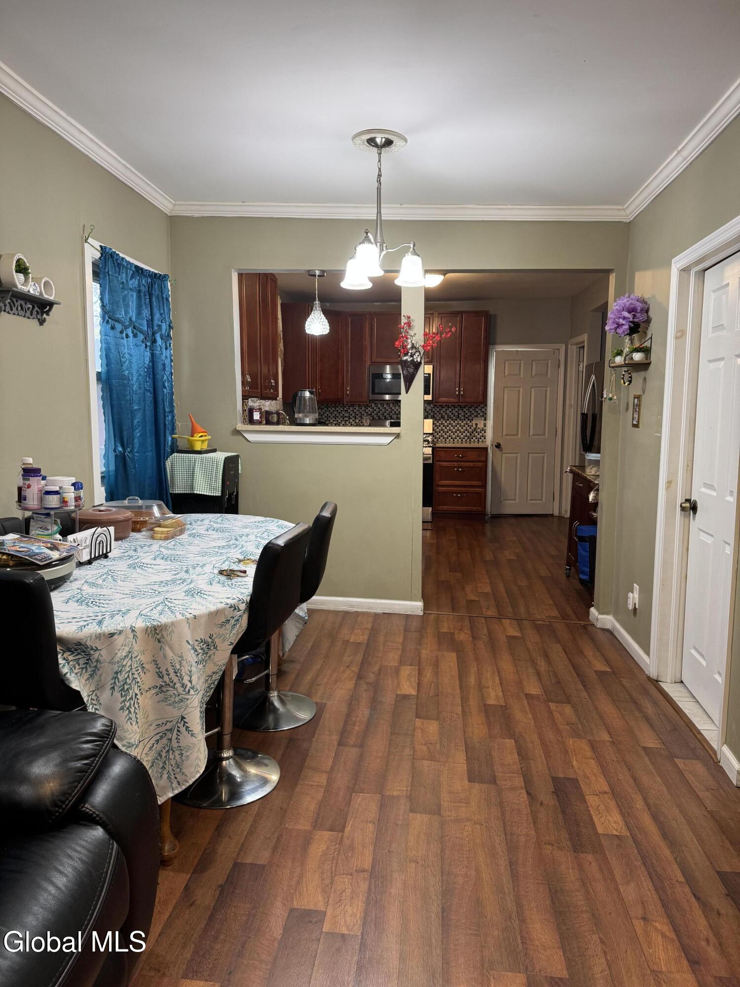 1038 Brierwood Boulevard Schenectady NY 12308