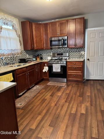 1038 Brierwood Boulevard Schenectady NY 12308