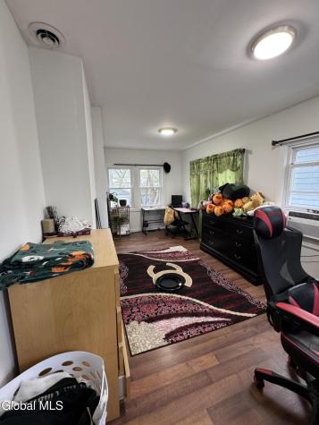 1038 Brierwood Boulevard Schenectady NY 12308
