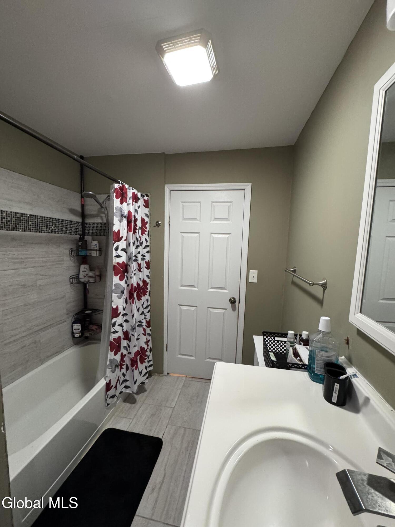 1038 Brierwood Boulevard Schenectady NY 12308
