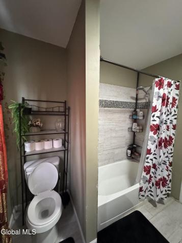 1038 Brierwood Boulevard Schenectady NY 12308