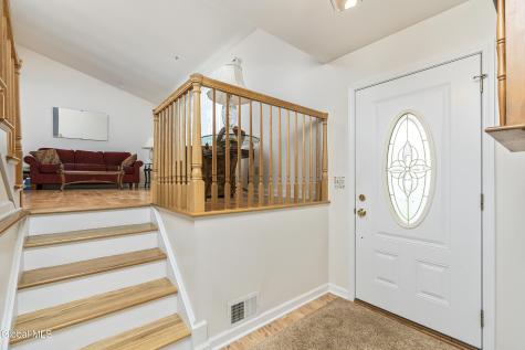 61 Longmeadow Drive Delmar NY 12054