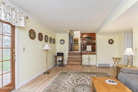 61 Longmeadow Drive Delmar NY 12054