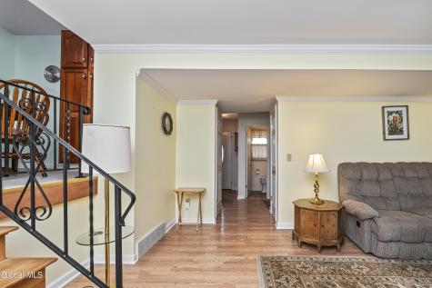 61 Longmeadow Drive Delmar NY 12054