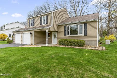 61 Longmeadow Drive Delmar NY 12054