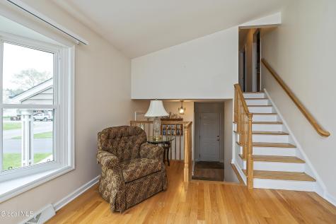 61 Longmeadow Drive Delmar NY 12054
