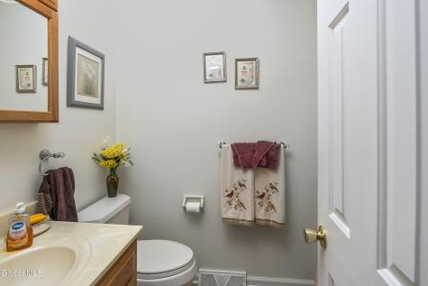 61 Longmeadow Drive Delmar NY 12054