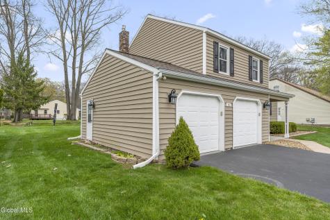 61 Longmeadow Drive Delmar NY 12054