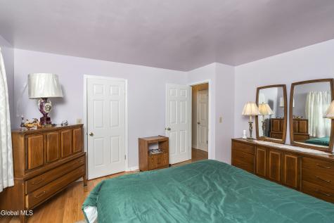 61 Longmeadow Drive Delmar NY 12054