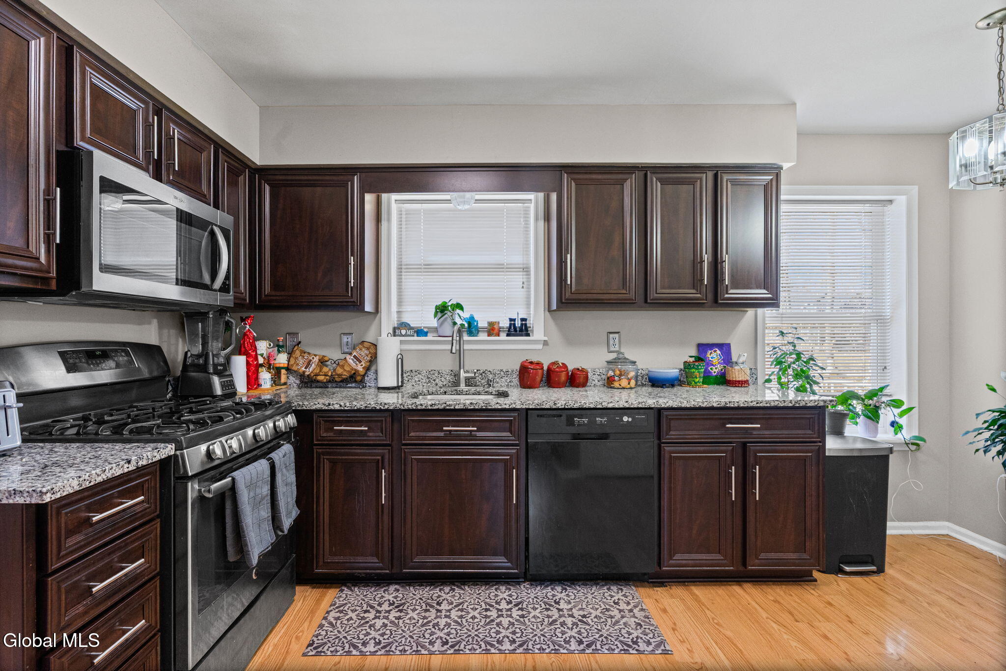 25 Netherlands Boulevard Rotterdam NY 12306