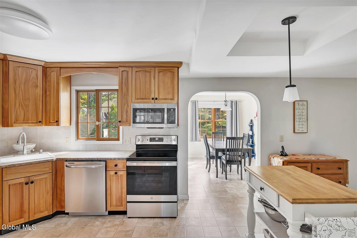 124 Horizon View Drive East Greenbush NY 12061