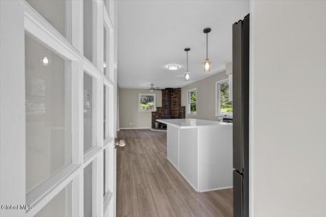 886 Ny-146 Delanson NY 12053