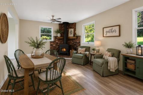 886 Ny-146 Delanson NY 12053