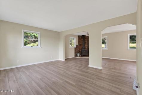886 Ny-146 Delanson NY 12053