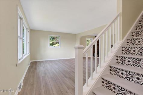 886 Ny-146 Delanson NY 12053