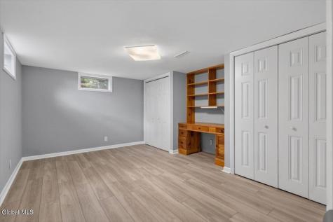 886 Ny-146 Delanson NY 12053