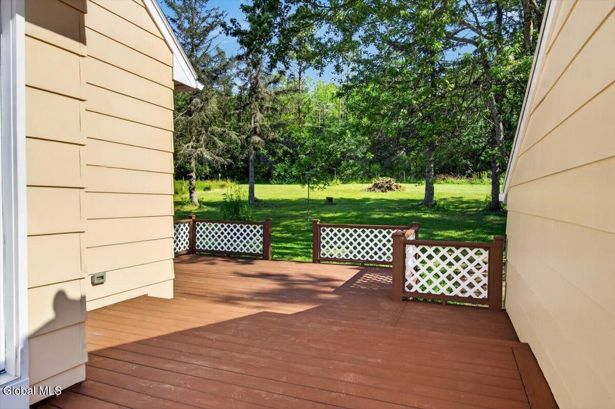 886 Ny-146 Delanson NY 12053