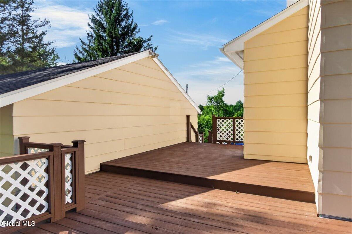886 Ny-146 Delanson NY 12053