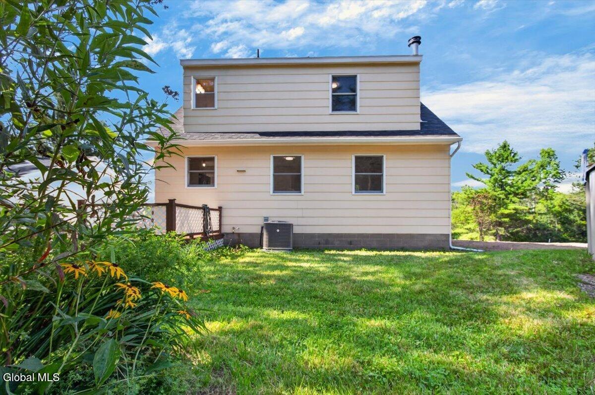 886 Ny-146 Delanson NY 12053