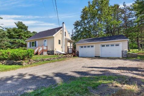 886 Ny-146 Delanson NY 12053