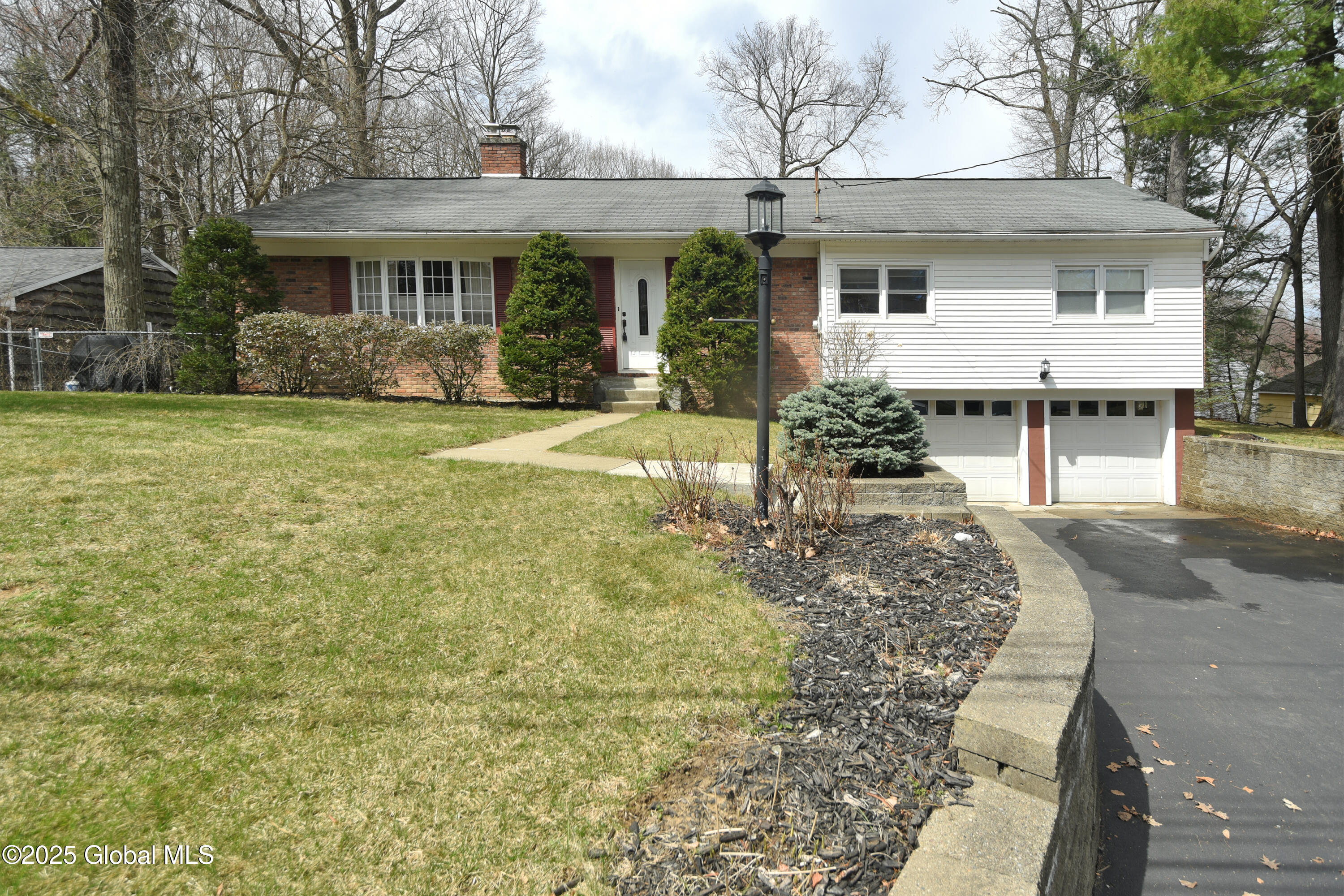 80 Birchwood Lane Niskayuna NY 12309