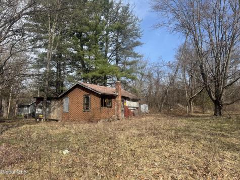 18 Sunset Drive Selkirk NY 12158