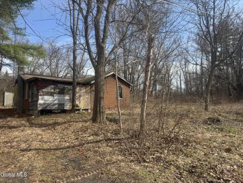 18 Sunset Drive Selkirk NY 12158