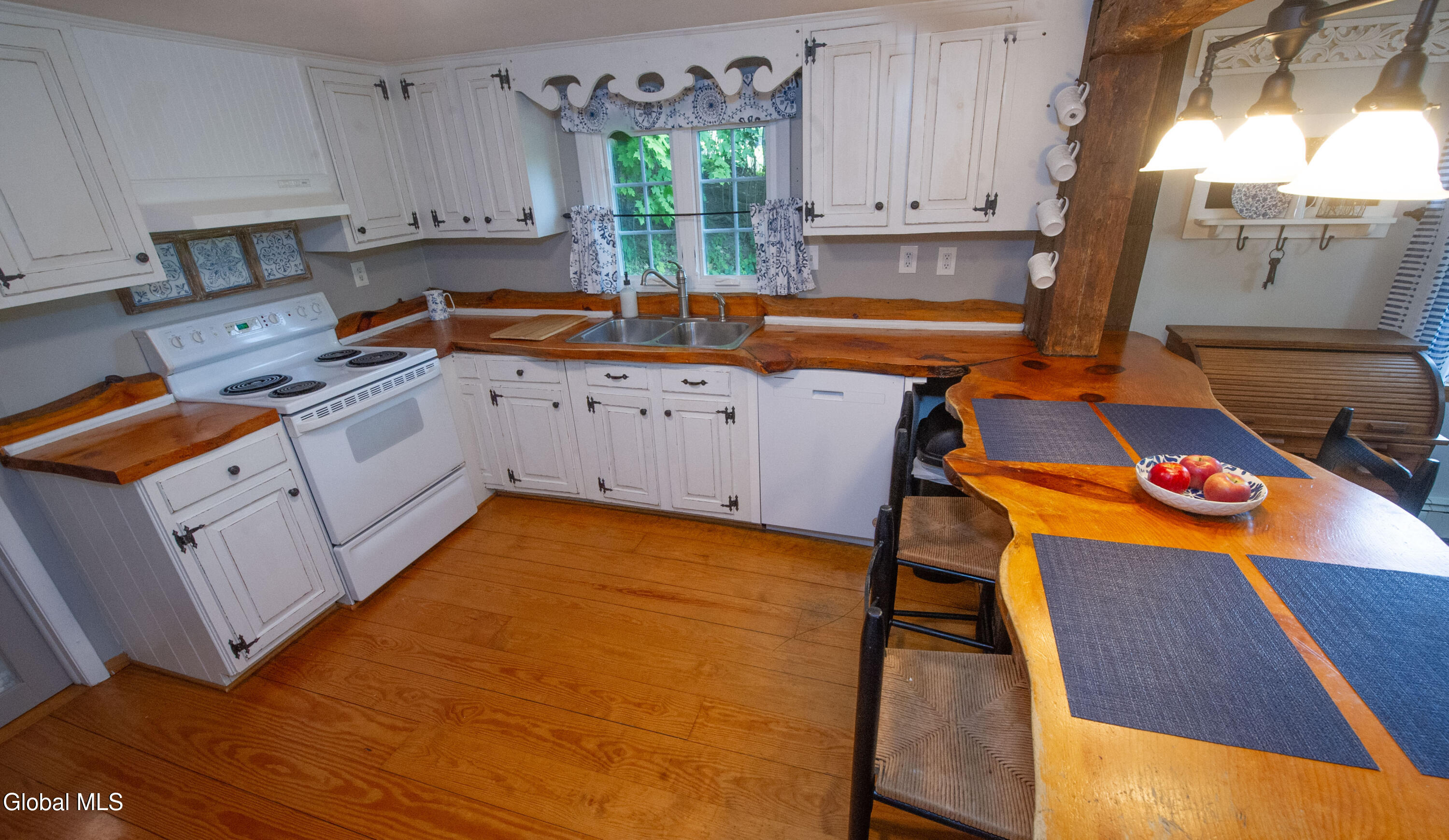 397 Creek Road Wynantskill NY 12198