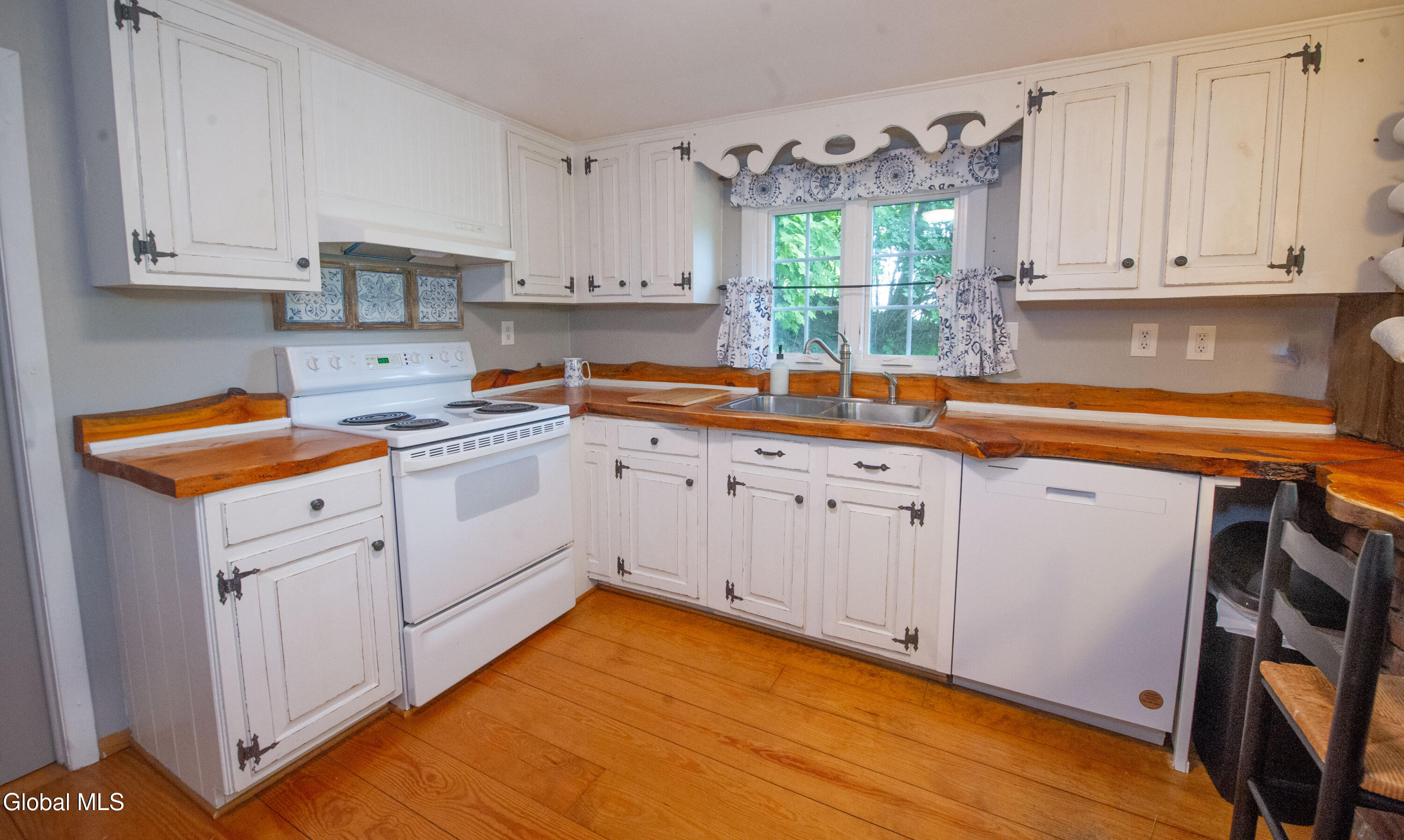 397 Creek Road Wynantskill NY 12198