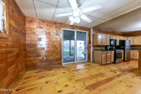 79 3rd Street Gloversville NY 12078