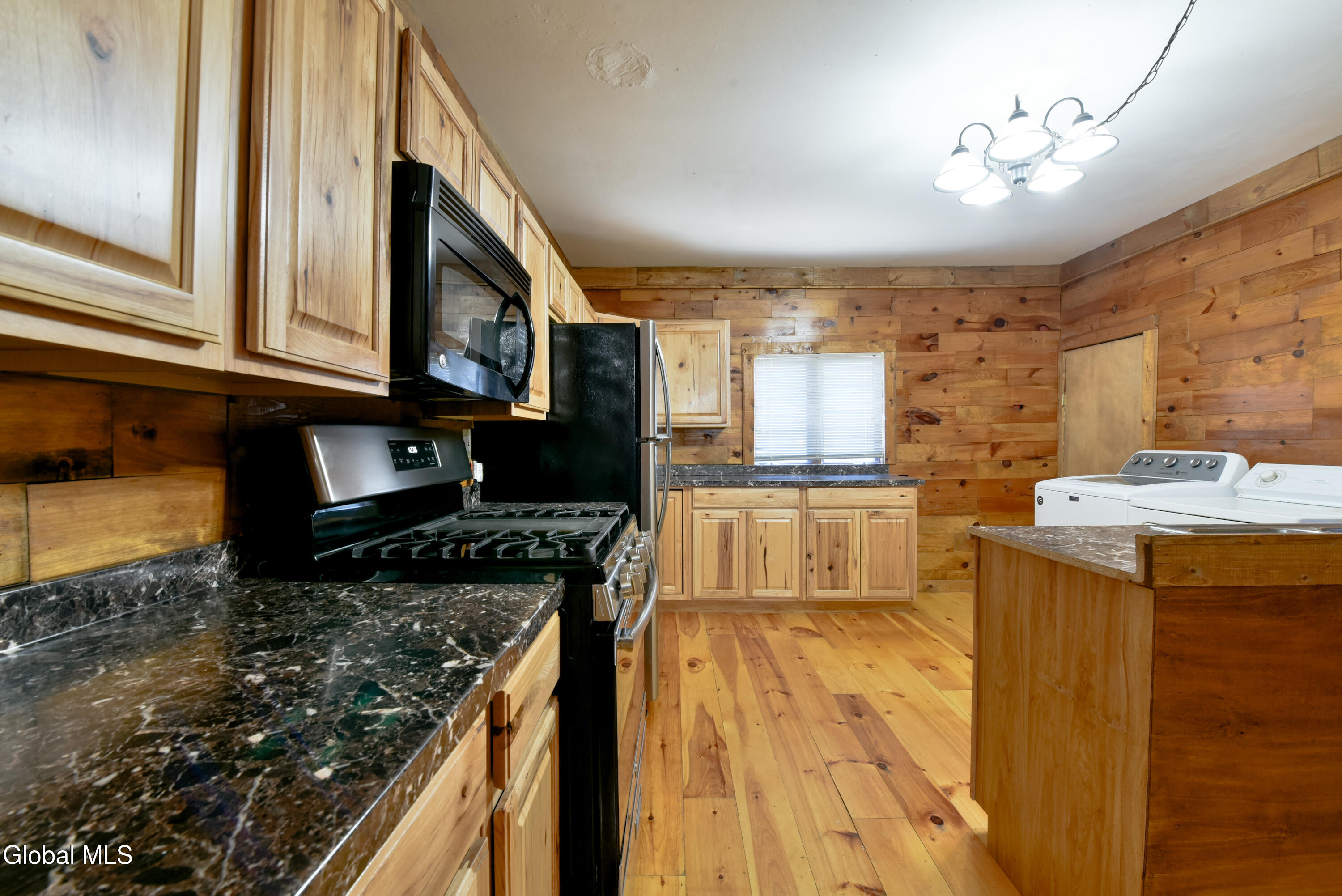 79 3rd Street Gloversville NY 12078