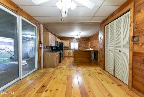 79 3rd Street Gloversville NY 12078